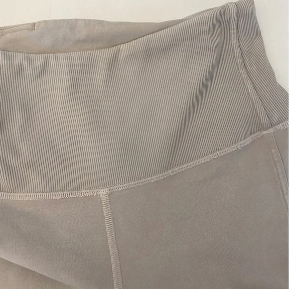 Lululemon || Wunder Under Crop 23"  Ribbed in Washed French Clay Gray Beige 4 - Picture 11 of 11
